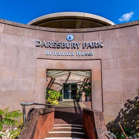Daresbury Park Hotel & Spa Dış mekan fotoğraf